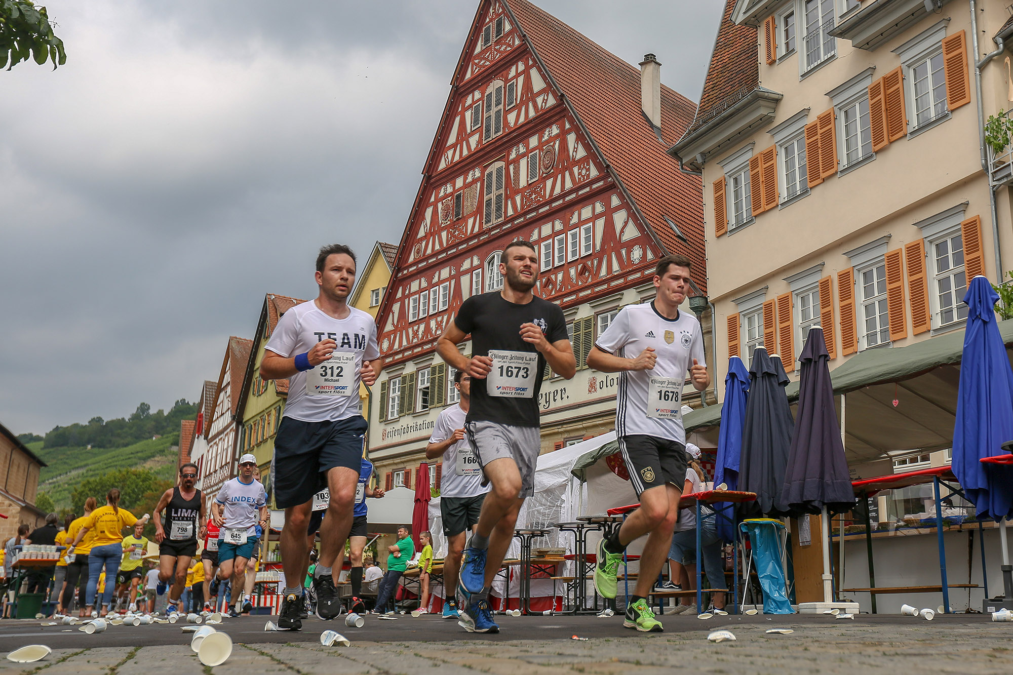 Startschuss zum Eßlinger Zeitung Lauf